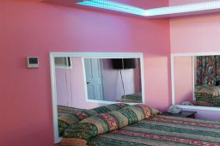 Sharns Motel
