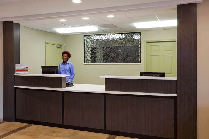 Candlewood Suites Dickinson ND by IHG