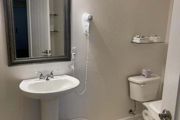 Room 21 of 43