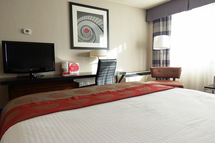 Room 16 of 76