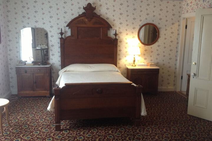 Room 19 of 44