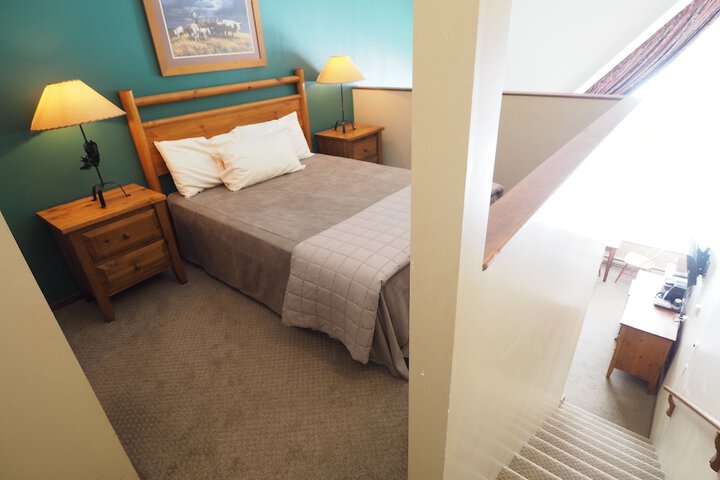 Room 3 of 19