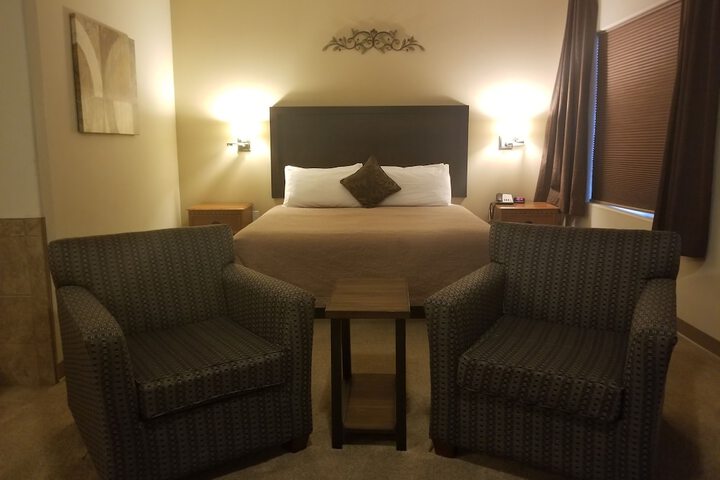 Room 27 of 39