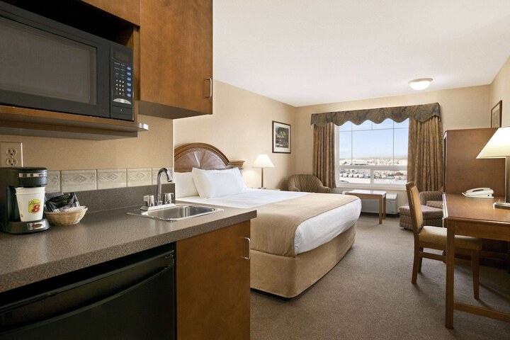 Room 14 of 18