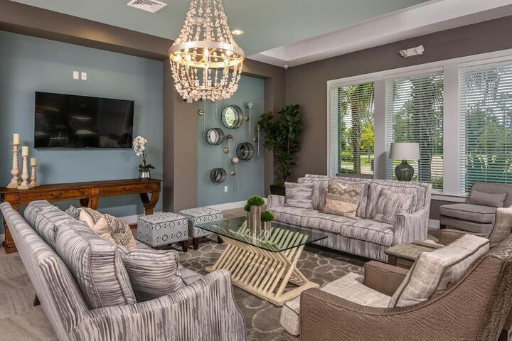 Landing Apartments near South Apopka FL