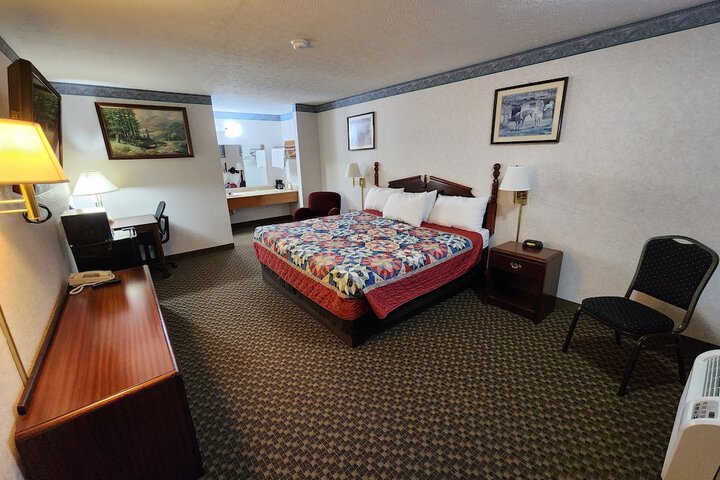 Room 65 of 86