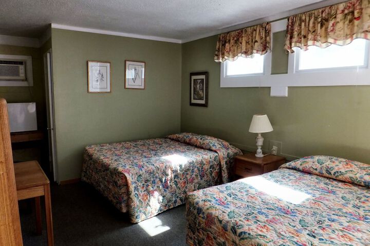 Room 17 of 32