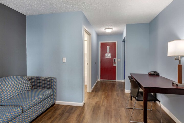 Room 38 of 60
