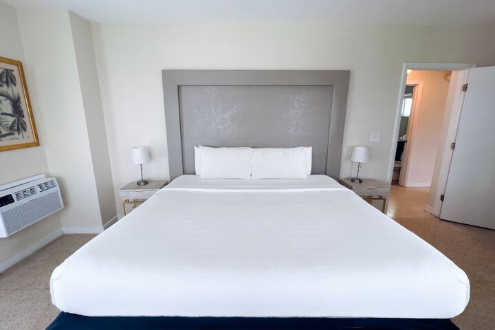 Room 51 of 75