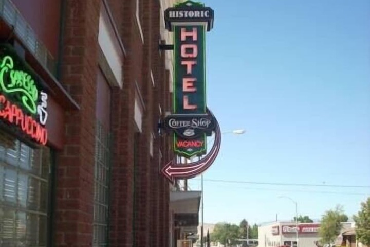 Hotel 3 of 28