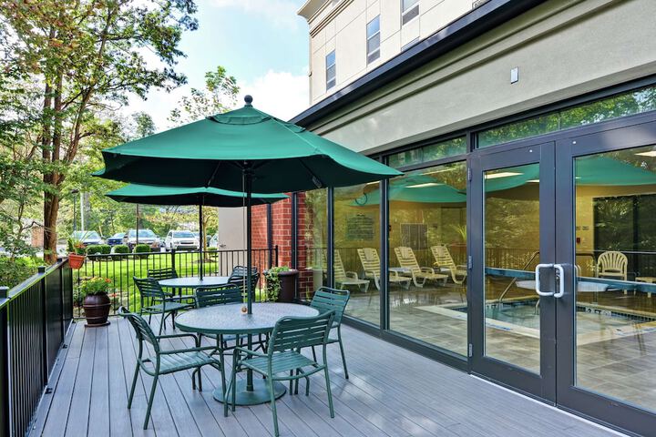 Terrace/Patio 35 of 37