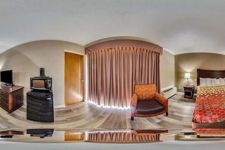 Perry Inn & Suites National Fairground I 75