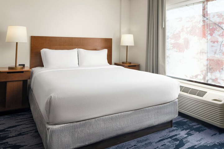 Fairfield Inn & Suites Newark Liberty International Airport