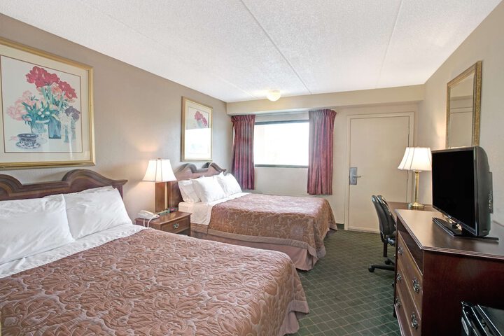 Room 7 of 14