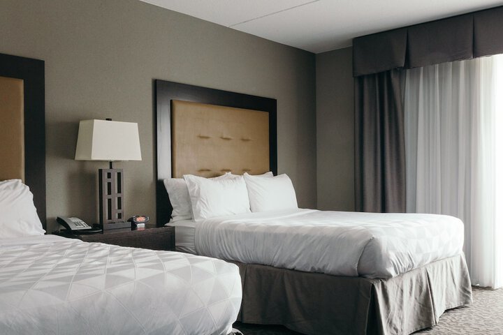 Room 63 of 103