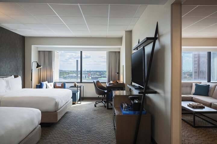 Renaissance Toledo Downtown Hotel