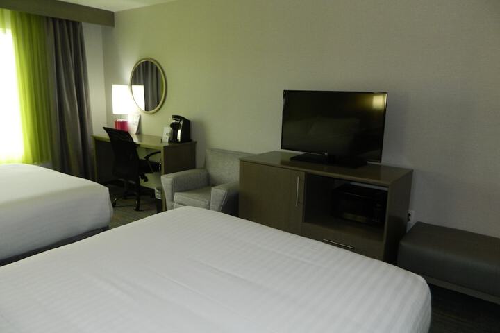 Holiday Inn Express & Suites Shippensburg by IHG