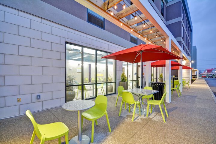 Terrace/Patio 37 of 38