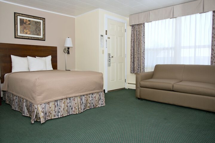 Room 32 of 37