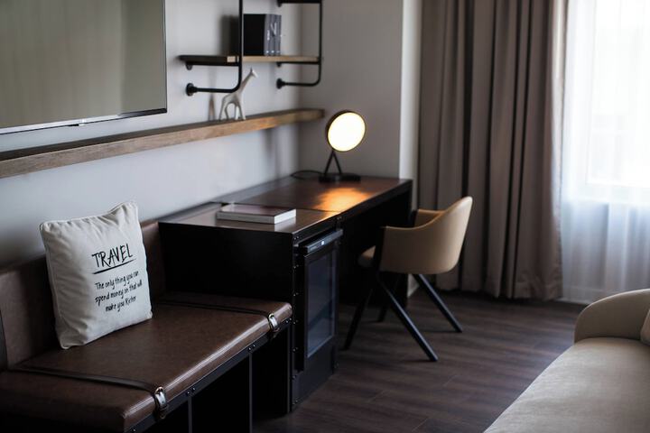 Room 32 of 88