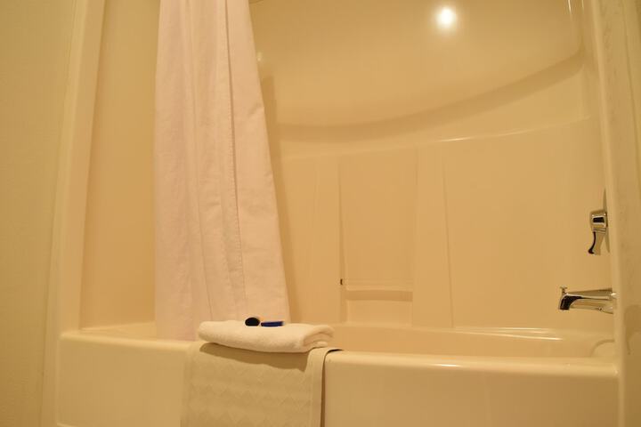 Room 7 of 37
