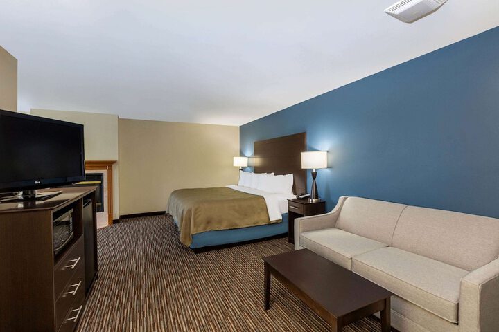 Room 17 of 43