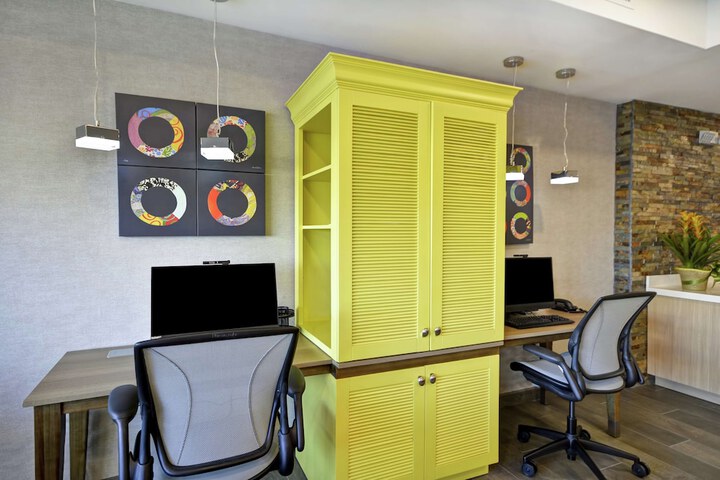 Business Center 45 of 45