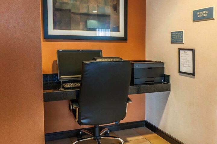 Business Center 27 of 27