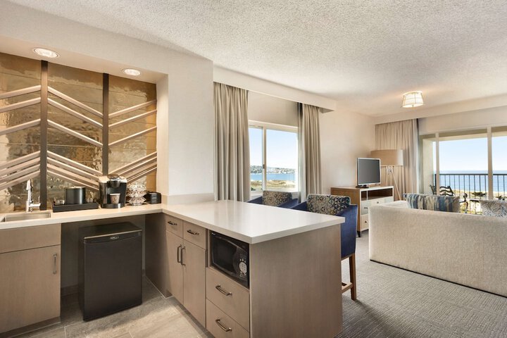 Embassy Suites by Hilton Monterey Bay Seaside