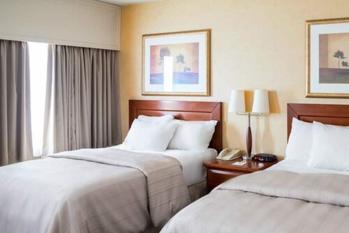 Room 2 of 20