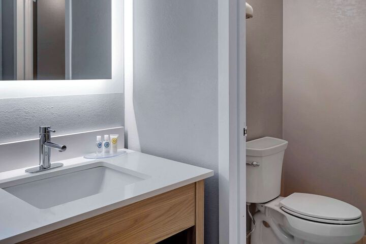 Comfort Inn Hyannis - Cape Cod