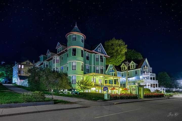 Hotel 5 of 113