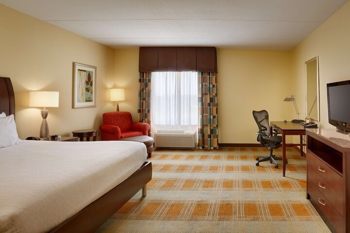 Room 27 of 48
