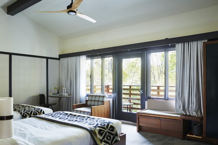 Room 4 of 19