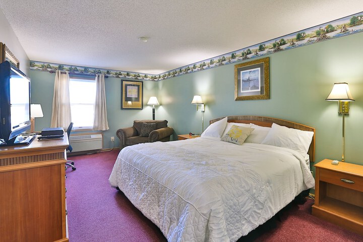 Amerivu Inn & Suites New Richmond