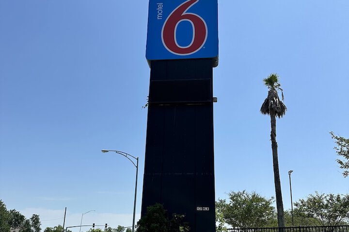4 of 27
