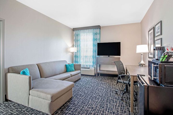 La Quinta Inn & Suites by Wyndham Corpus Christi - Portland