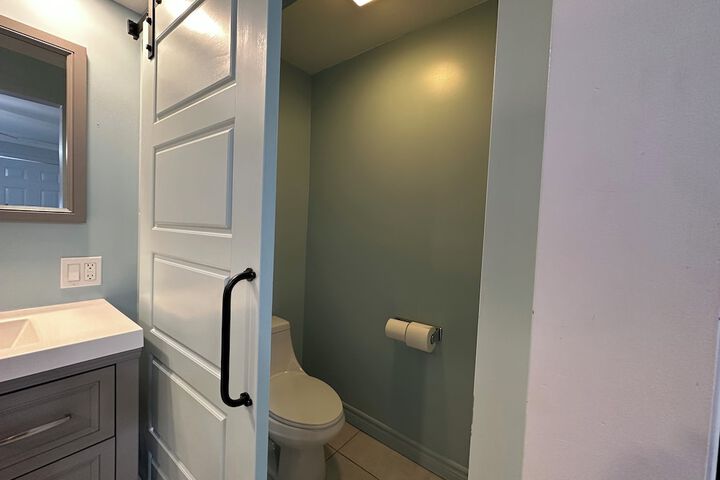 Room 33 of 41