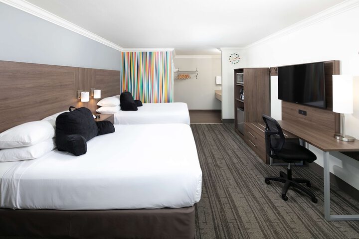 Room 15 of 27
