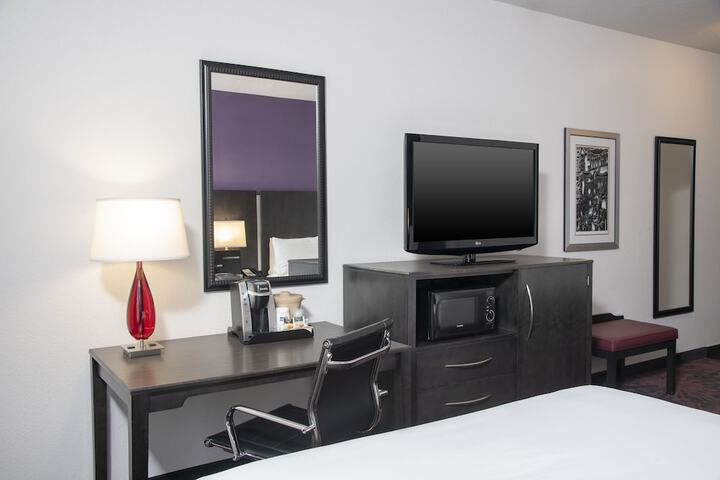 Room 16 of 52