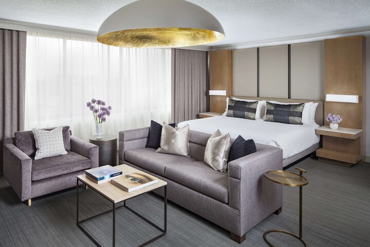 Room 18 of 61