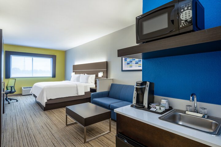 Holiday Inn Express Hotel & Suites BEAUMONT NW by IHG