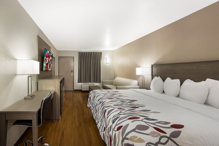 Room 26 of 34