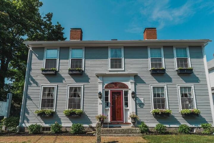 Sally Webster Inn