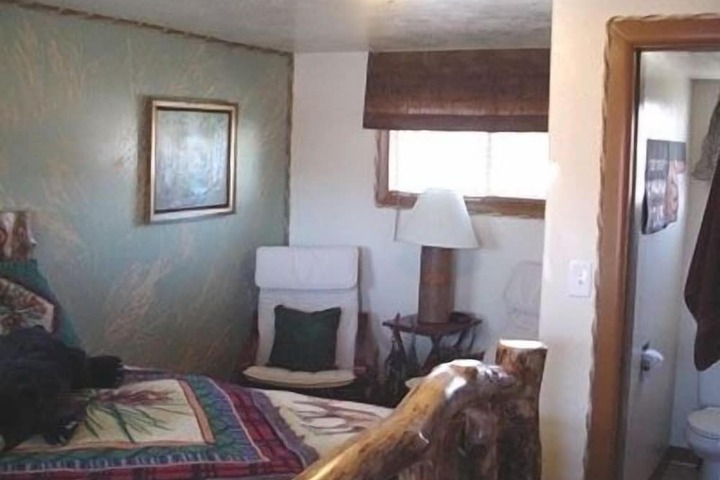 Room 59 of 128