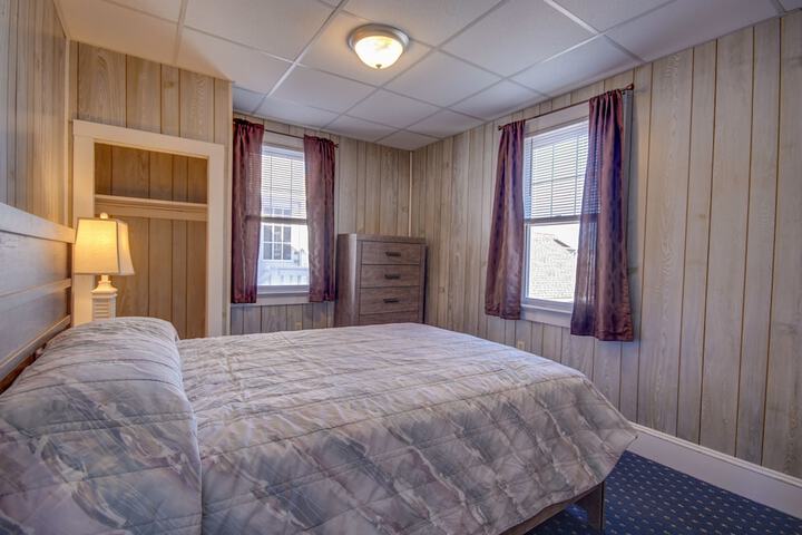 Room 129 of 167