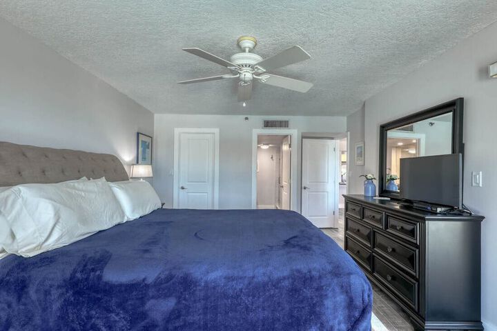 Room 56 of 106
