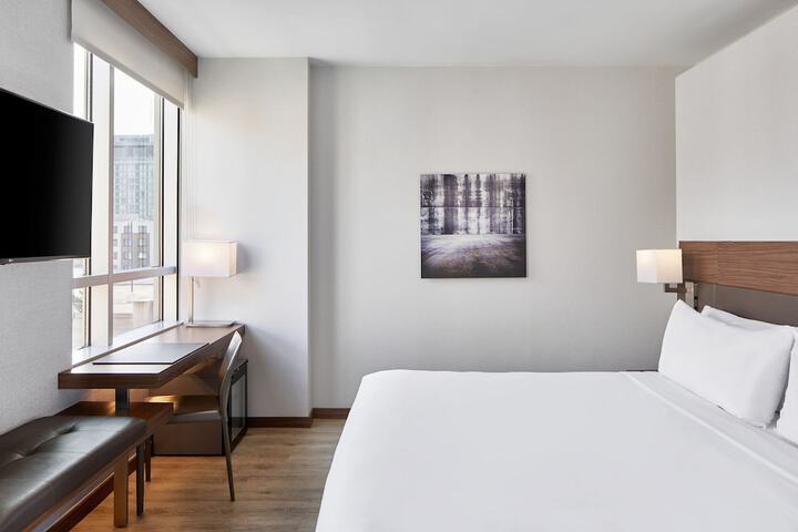 Room 30 of 78