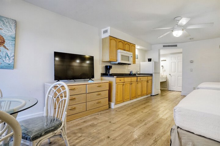 The Lighthouse Resort Inn & Suites