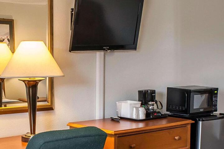Econo Lodge Inn & Suites Hoquiam